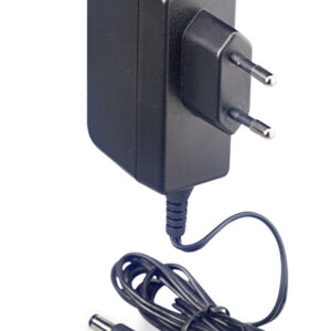 STAGG PSU-9V1AR-EU 9V/1A adapter voor effectpedalen; omgekeere polariteit
